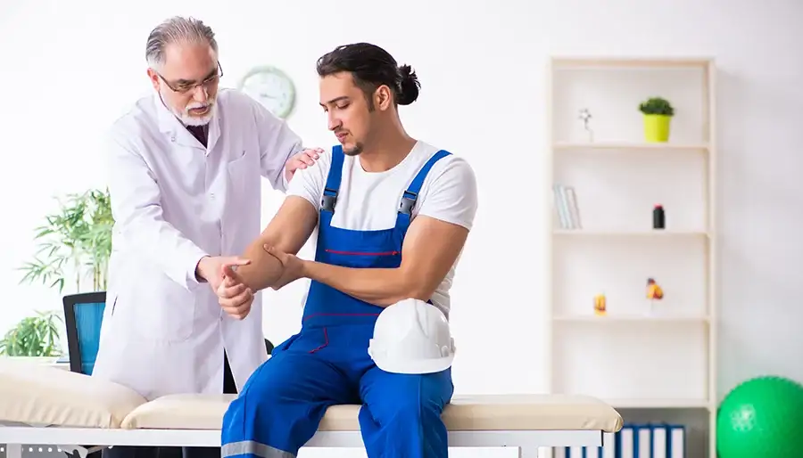Difference Between Health Insurance and Personal Accident Insurance in Detail Difference Between Health Insurance and Personal Accident Insurance in Detail